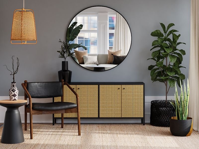 Bright and spacious room